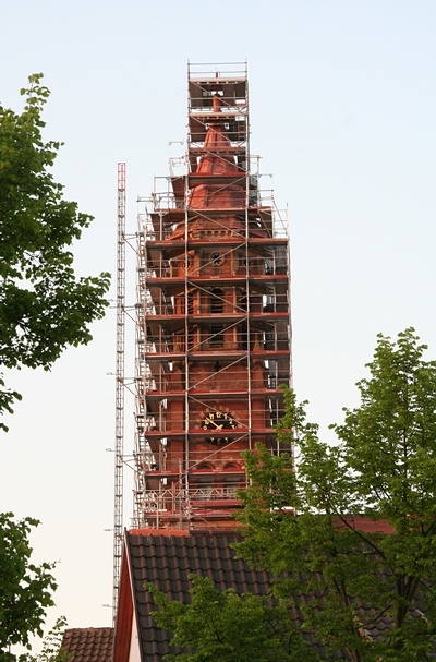 Hier noch ein Blick von der Rheinaustra&szlig;e aus auf den Kirchturm.

----------------------------------------------

Wir w&uuml;nschen allen eine sch&ouml;nes Osterfest.