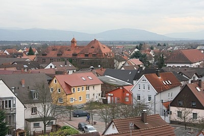 Blick zur Pestalozzi-Grundschule