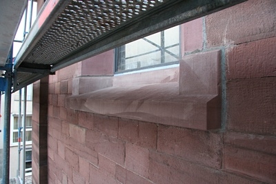 Hier sieht man nochmals eine der 3 neuen Fensterb&auml;nke.