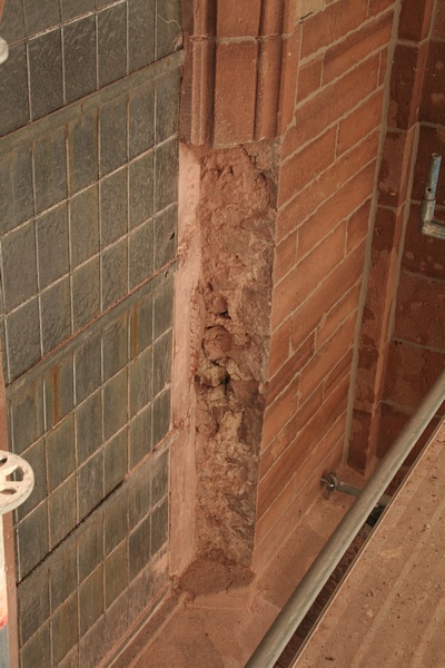 Trotz allem sind die Arbeiten an der S&uuml;d-West-Fassade noch nicht abgeschlossen.